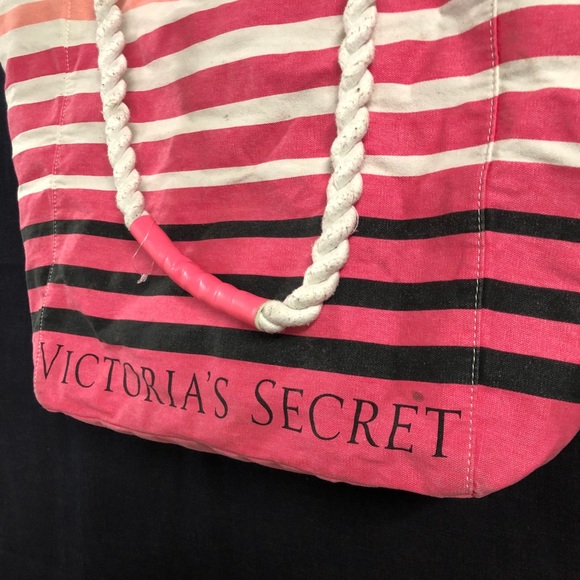Victoria’s Secret Beach Bag - Picture 2 of 4
